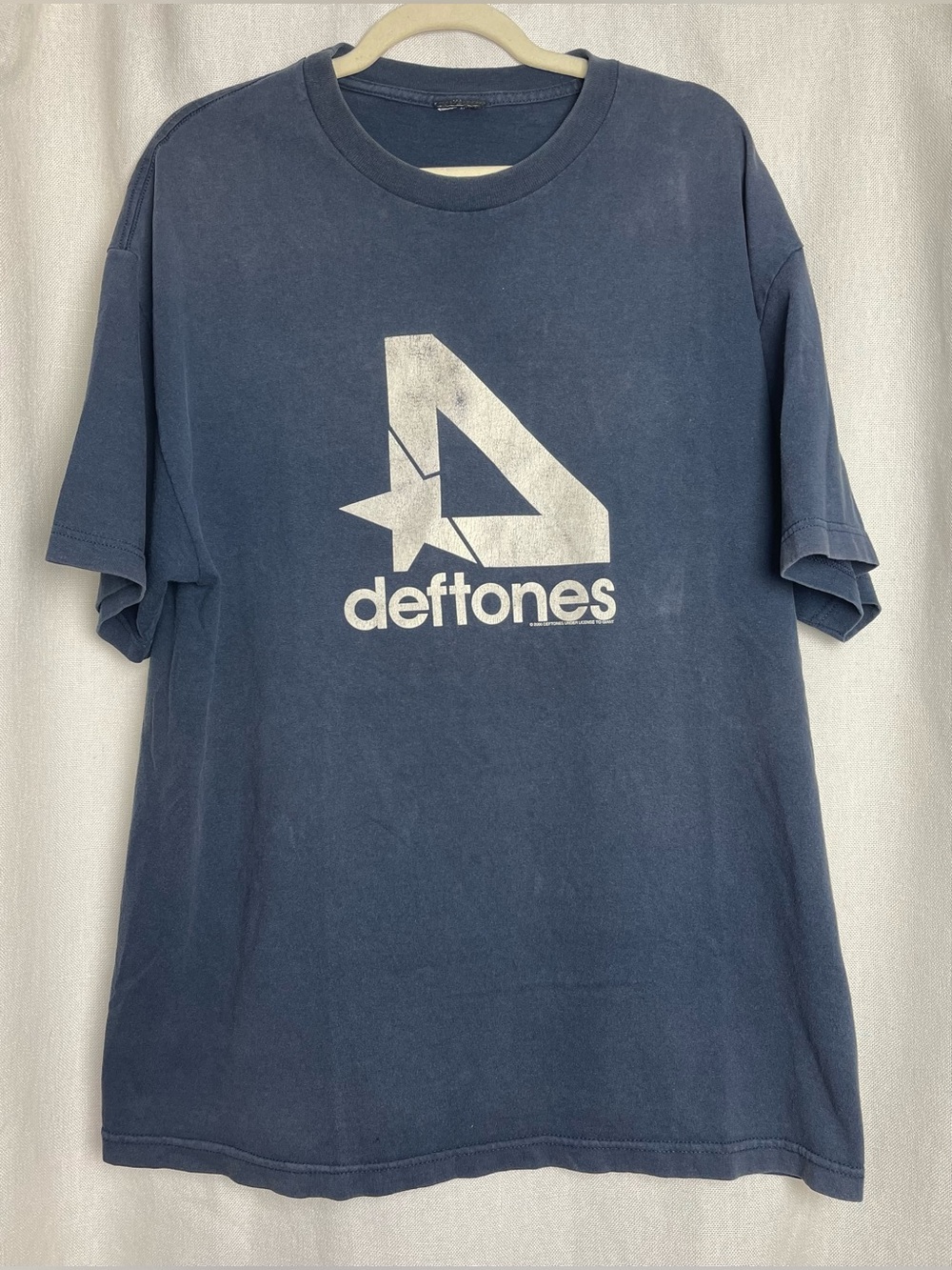 Vintage 2000s Deftones Band T-Shirt Graphic Print Logo Short Sleeve XL No Tag